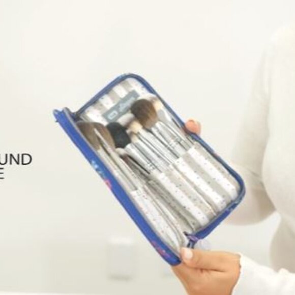 NWOT LUG Sleeper Cosmetic Brush Holder  - in Rainbow Navy - Picture 4 of 6